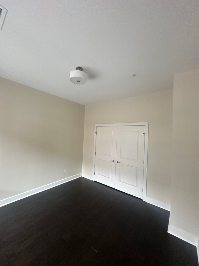 Building Photo - 6745 Longshore St