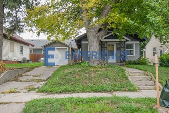 Building Photo - 334 N Covell Ave