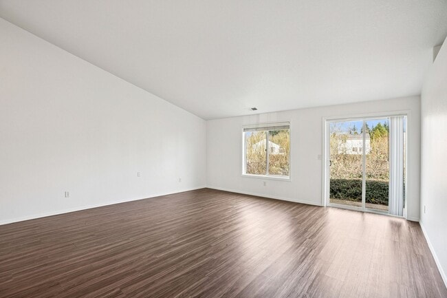 Building Photo - Beautiful 4BR/2BA Single-Level Home in Heart of McMinnville