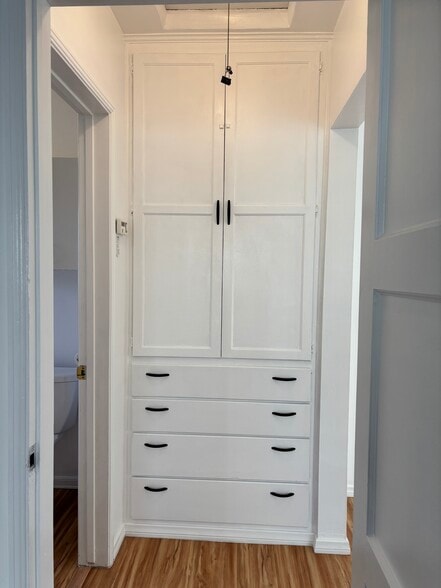 hallway - 936 Palms Blvd