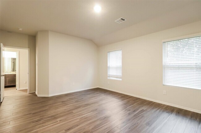 Building Photo - 2549 Coho Dr