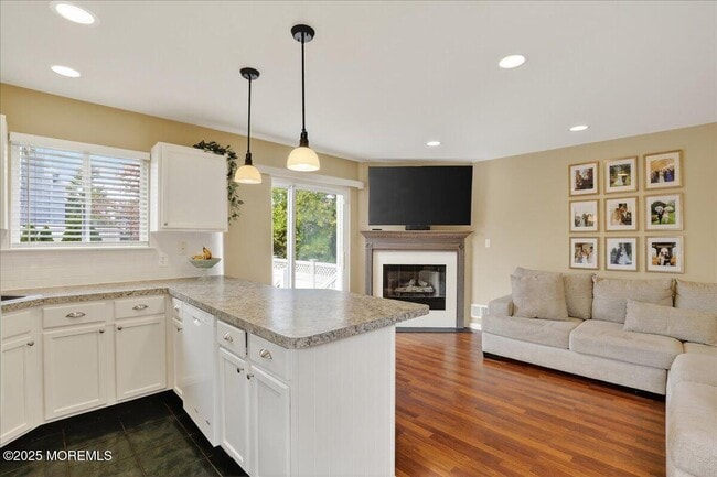 Building Photo - 7 Lucia Ct