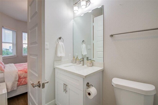 Building Photo - 2020 McGowen St