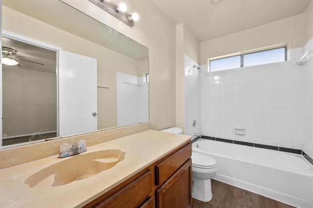 Building Photo - 911 Wellridge Dr