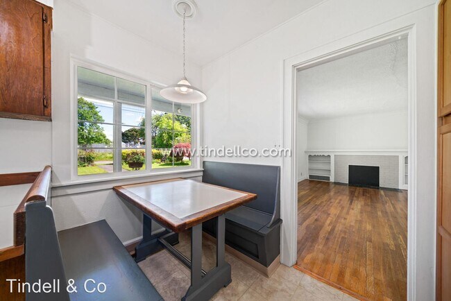 Building Photo - 7 br, 4.5 bath House - 6702 N Syracuse St.