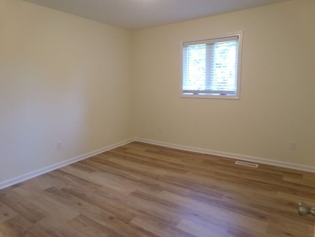 Building Photo - Peace Haven and US 421 Location