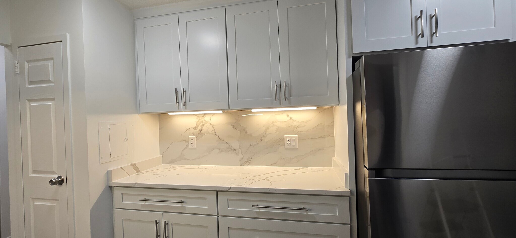 Quartz countertops - 501 Slaters Ln