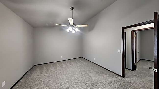Building Photo - Lovely 3 Bedroom 1.5 Bathroom in Edmond Sc...