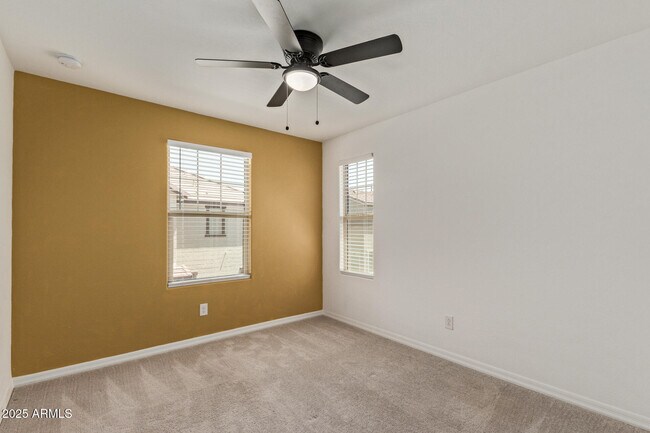 Building Photo - 3813 N 100th Dr