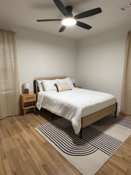 Building Photo - 326 Wilkinson Dr SE