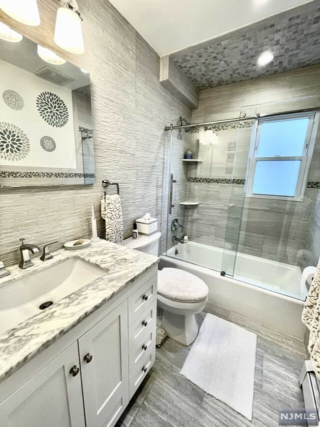 Building Photo - 10 Maitland Pl