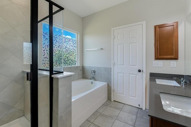 Building Photo - 7932 Gato Ln