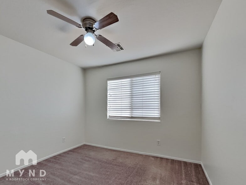 Building Photo - 1837 S 217th Ave