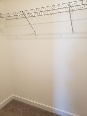 Building Photo - 1044 Broadview Dr