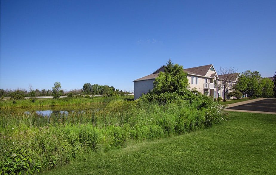 River Club 1010 N Black River Dr Holland MI 49424 Apartment Finder