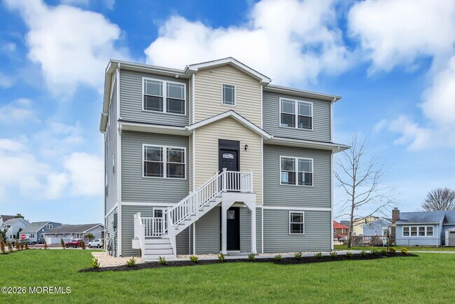 Building Photo - 58 Cove Rd