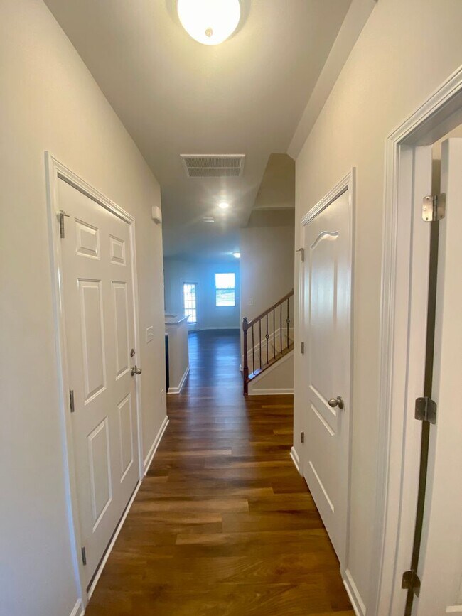 Building Photo - 2616 Winter Thistle Wy