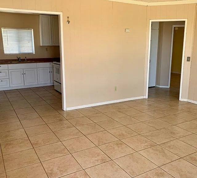 Building Photo - 7645 N Star Ave