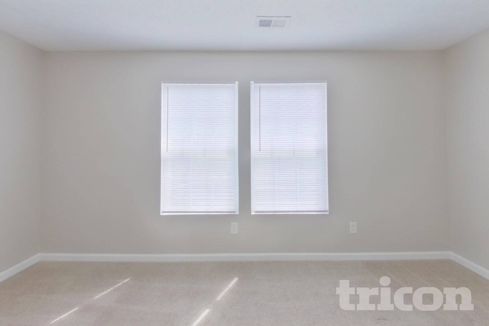 Building Photo - 1024 Tradewinds Dr
