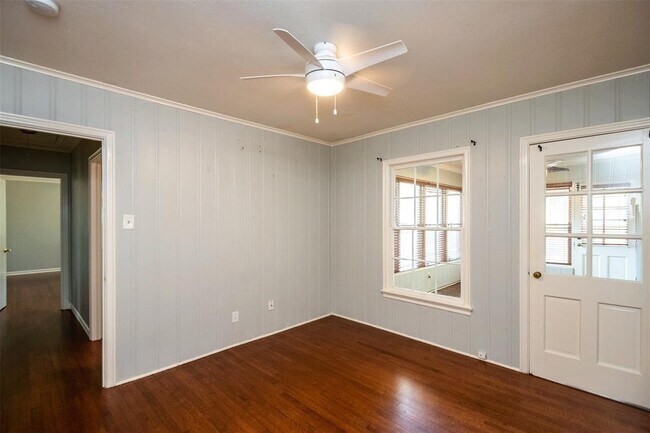 Building Photo - 3605 Park Ridge Blvd
