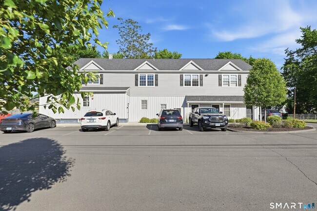 Building Photo - 111 Laurel Ct