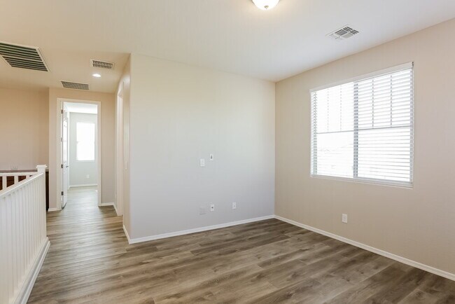 Building Photo - 7931 E Boise St