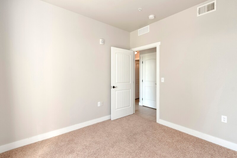 Building Photo - 2445 Windrow Dr