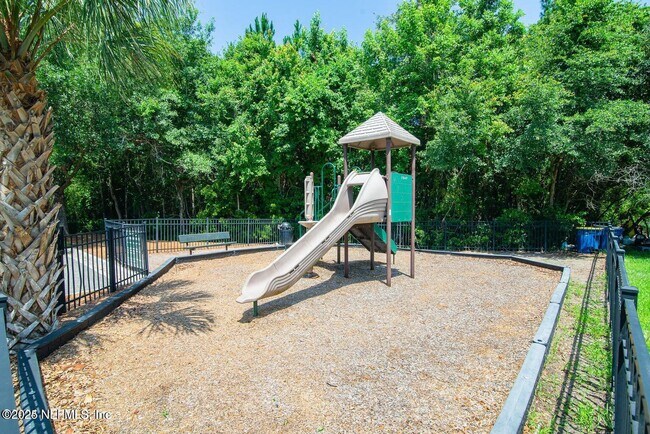 Building Photo - 3852 Marsh Bluff Dr