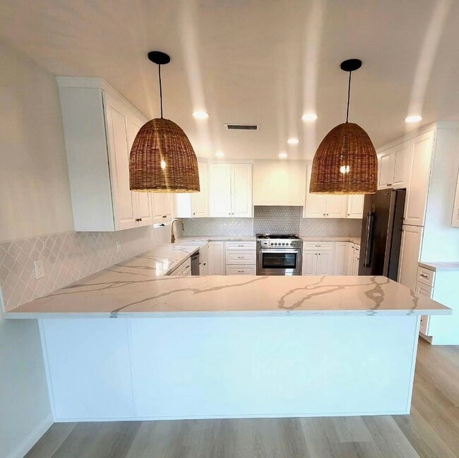 Building Photo - 6227 Lake Apopka Pl