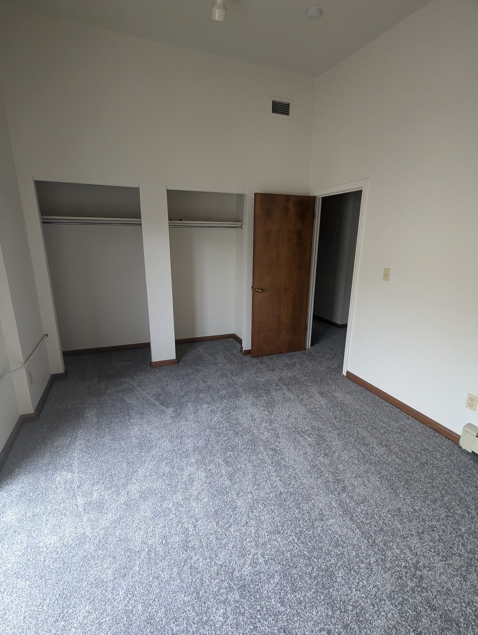 Building Photo - 401 State St