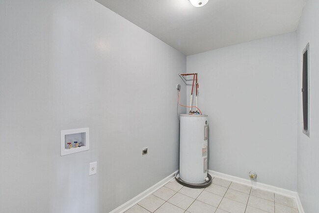 Building Photo - 3BR / 1BA Home for Rent in North Charleston – Available Now