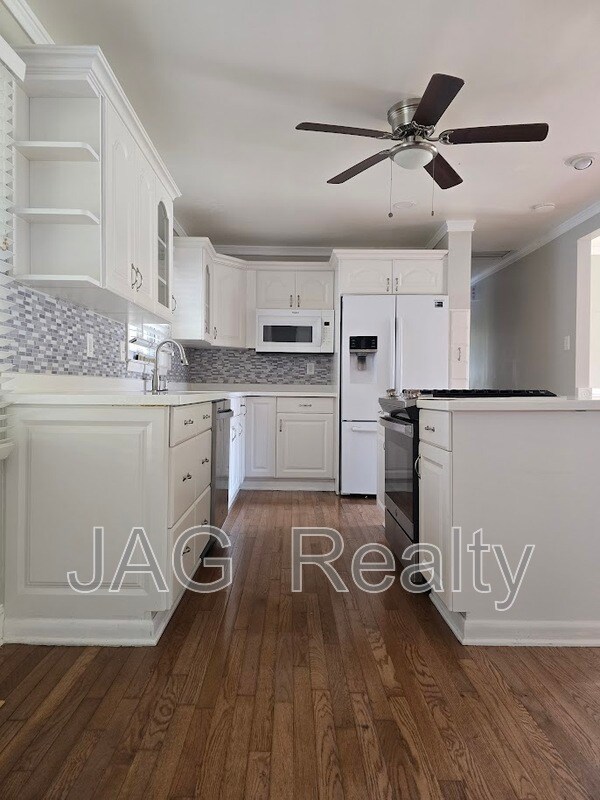 Building Photo - 3117 Smith Farm Rd