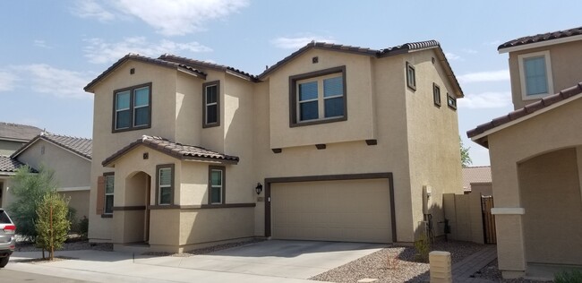 Building Photo - 8547 E Osage Ave