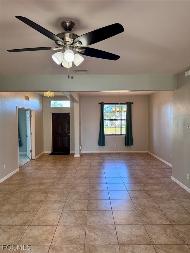 Building Photo - 2322 SW 27th St