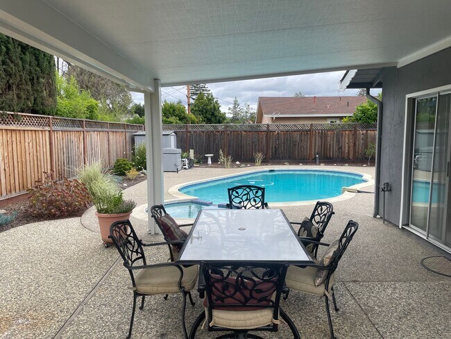 Building Photo - SARATOGA - Spacious Saratoga 3BR/2.5BA Home with Pool, Bonus Room & Beautiful Backyard