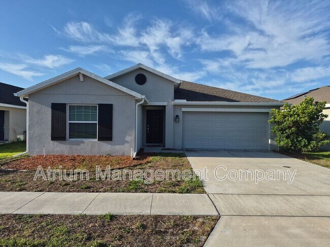 Building Photo - 327 Macarthur St