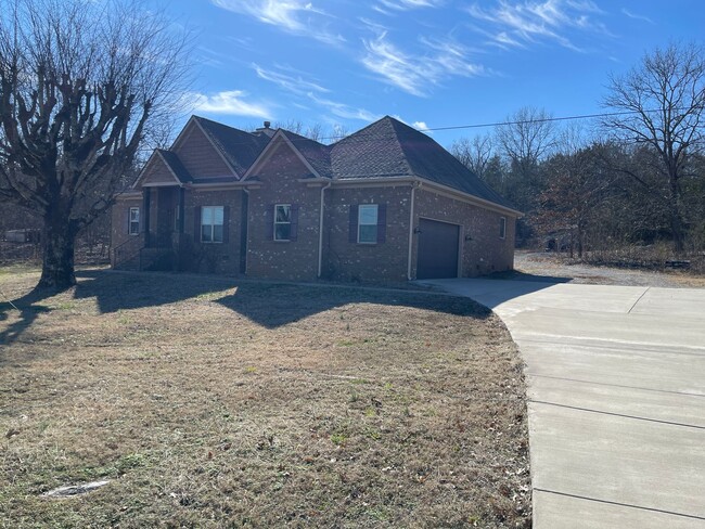 Building Photo - Murfreesboro / Rockvale Country Home 23 pl...