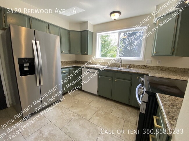 Building Photo - 3429 Redwood Ave