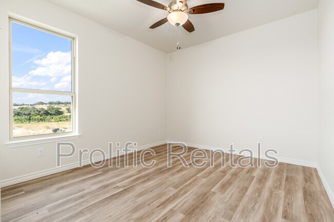 Building Photo - 103 Levi Ct