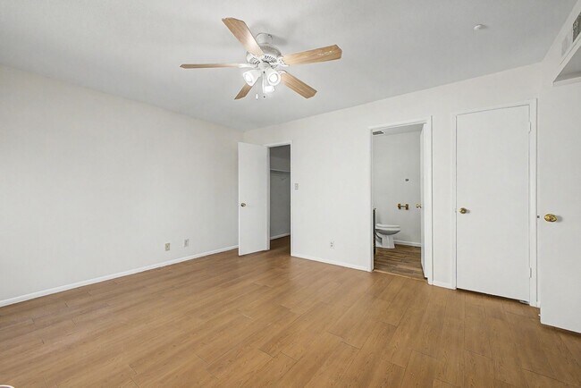 Building Photo - Remodeled 2 bedroom 2 bathroom