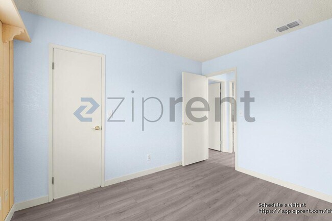 Building Photo - 4540 Armadale Way