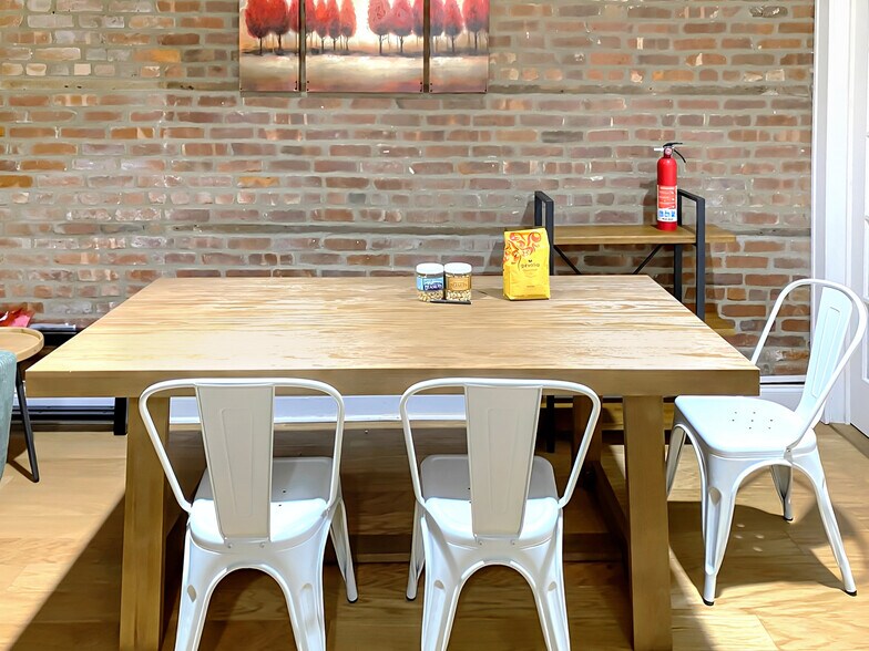 Dining area. - 328 Garden St