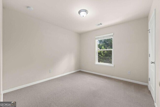 Building Photo - 2365 Bellyard Dr