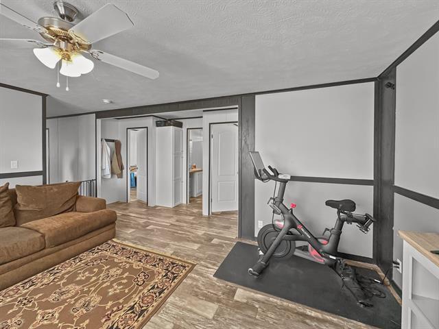Building Photo - 303 Mesa Rdg