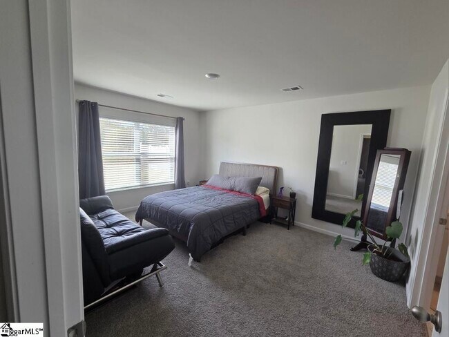 Building Photo - 3045 Hickory Rdg Trl