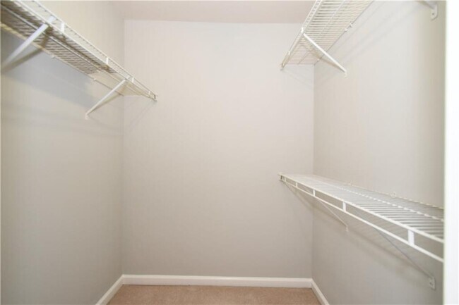 Building Photo - 1010 Prestwyck Ct