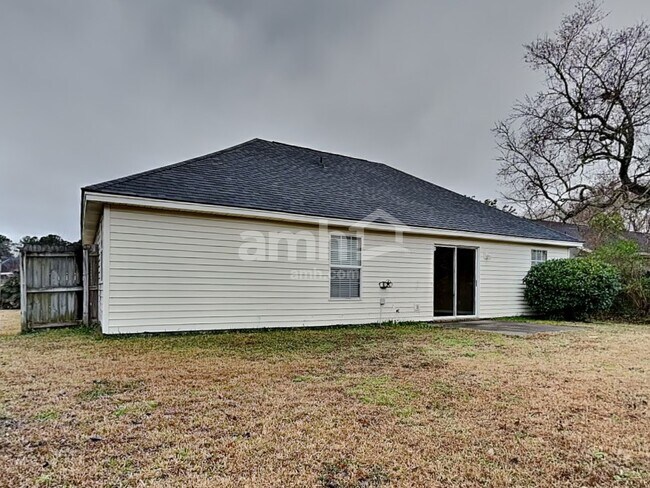 Building Photo - 20 Longleaf Cir