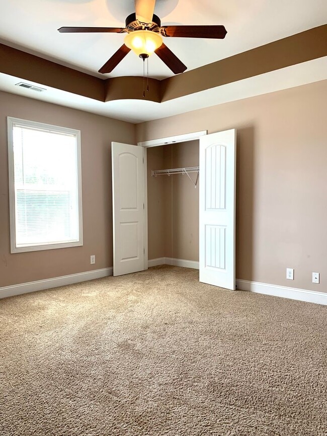 Building Photo - 3488 Sikorsky Ln