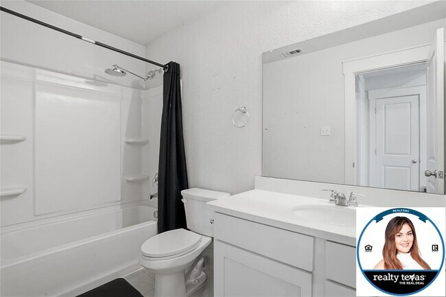 Building Photo - 224 Gidran Trail