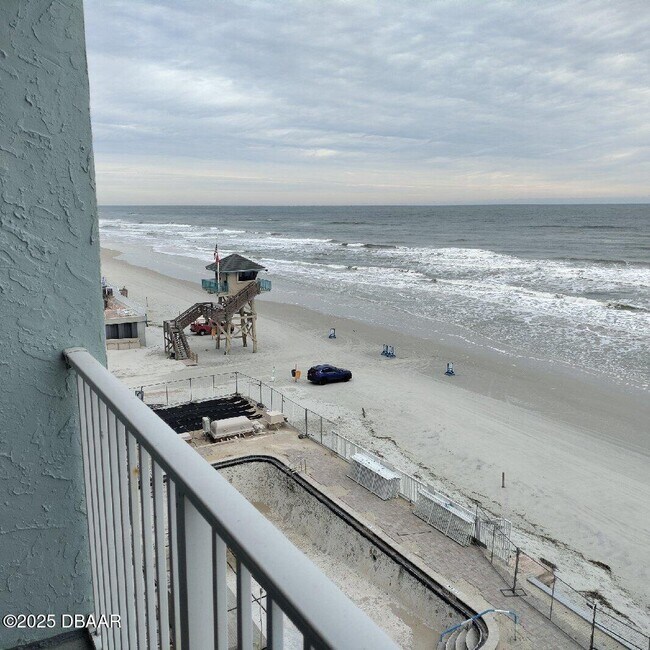 Building Photo - 3501 S Atlantic Ave